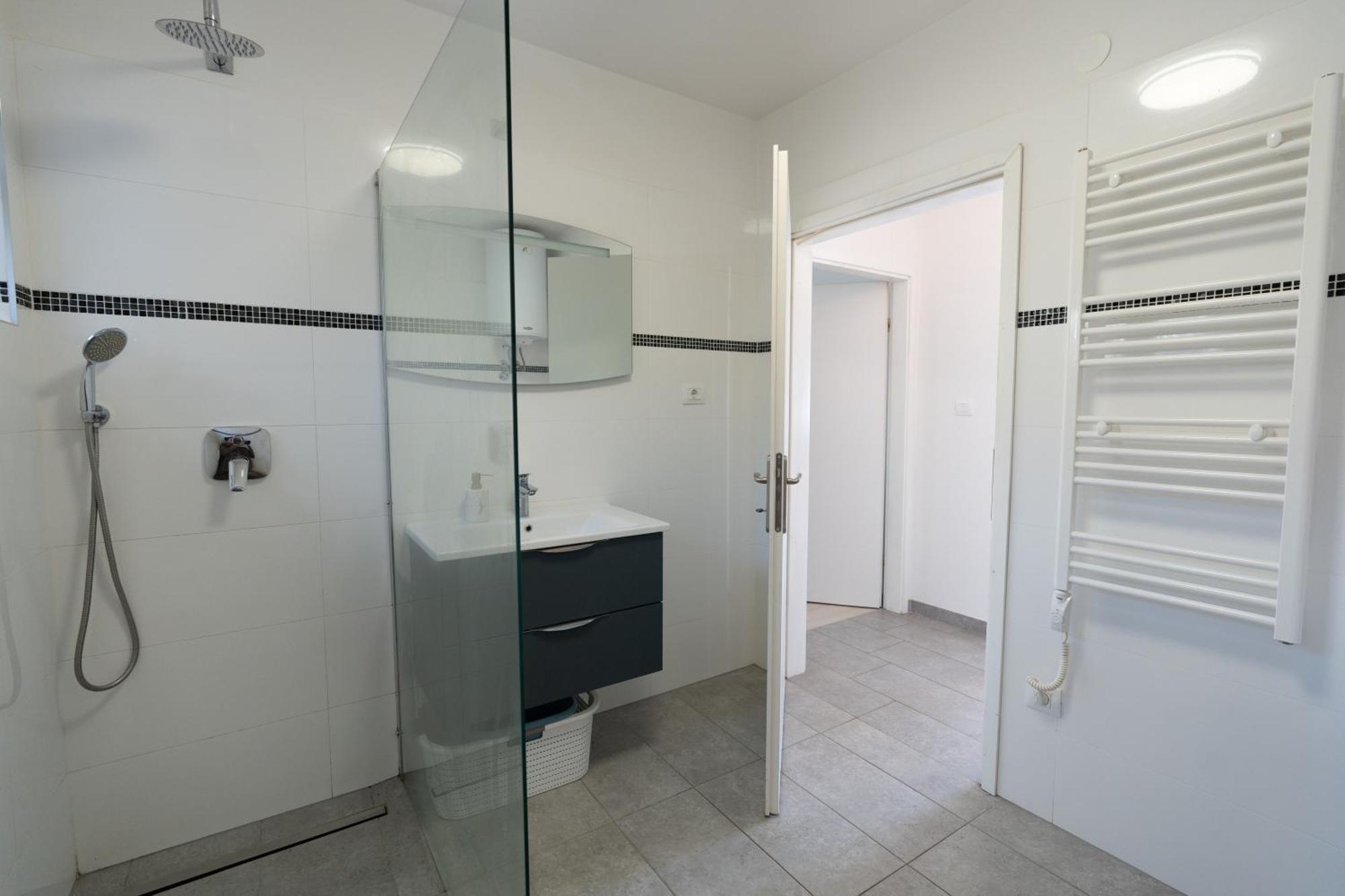 Two-Bedroom Apartment Rea In Rovinj Buitenkant foto